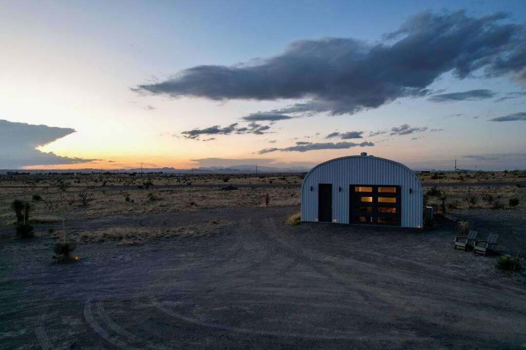 Desert Sky - Modern Oasis On 5 Acres In Marfa Villa Exterior photo