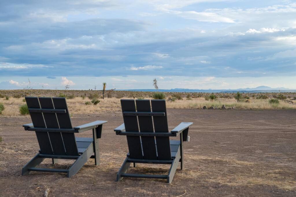 Desert Sky - Modern Oasis On 5 Acres In Marfa Villa Exterior photo