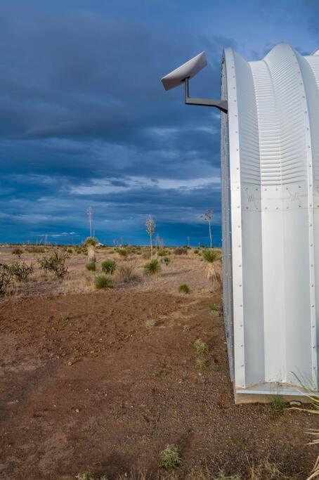 Desert Sky - Modern Oasis On 5 Acres In Marfa Villa Exterior photo